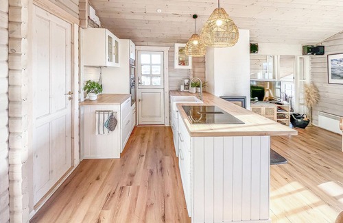 Haurvig House | Nice home in Hvide Sande with sauna