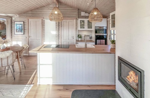 Haurvig House | Nice home in Hvide Sande with sauna