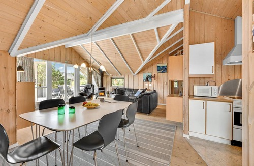 Bjerregaard House | Nice home in Hvide Sande with sauna