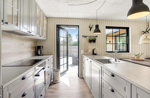 Bjerregaard House | Nice home in Hvide Sande with sauna