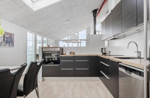 Haurvig House | Nice home in Hvide Sande with sauna