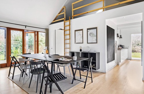 Kulhuse House | Nice home in Jægerspris with kitchen