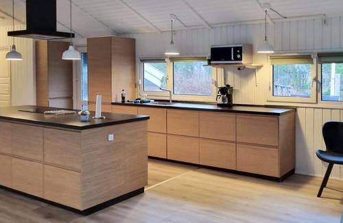 Strandby House | Nice home in Jerup with sauna