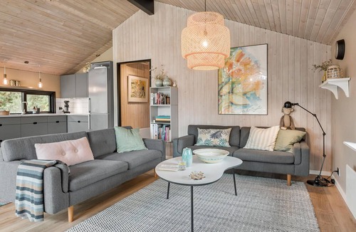 Bratten Strand House | Nice home in Jerup with WiFi