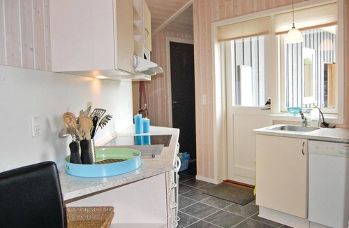 Pøt Strandby House | Nice home in Juelsminde with WiFi