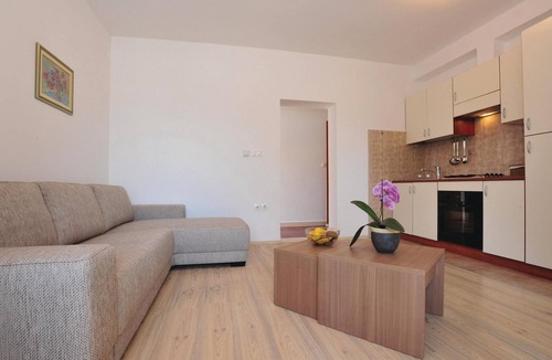 Kastel Gomilica House | Nice home in Kastel Gomilica with sauna
