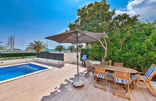 Kastel Gomilica House | Nice home in Kastel Gomilica
