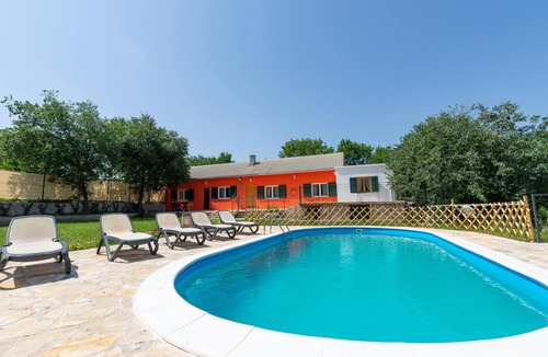 Obrovac House | Nice home in Kastel Zegarski