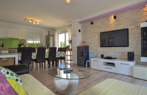 Kurili House | Nice home in Kanfanar