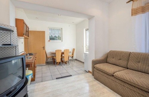 Klenovica House | Nice home in Klenovica with WiFi