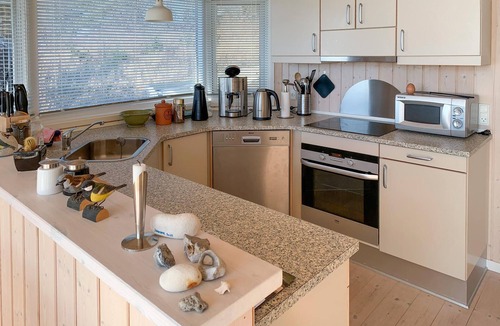 Skødshoved Strand House | Nice home in Knebel with WiFi