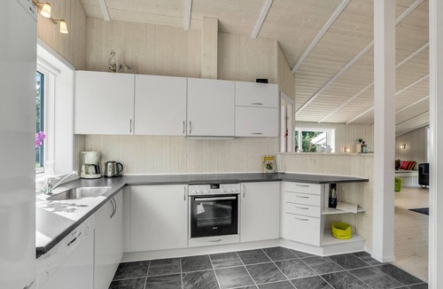 Trend House | Nice home in Løgstør with WiFi
