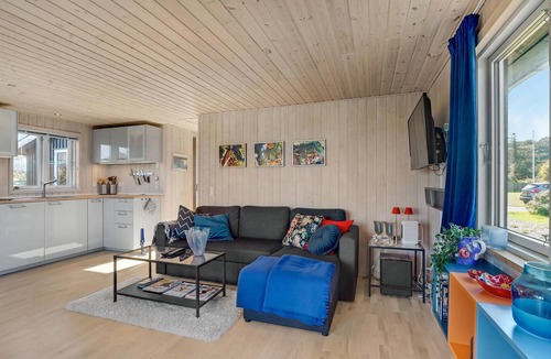 Logstor House | Nice home in Løgstør with house a panoramic view