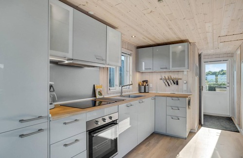 Logstor House | Nice home in Løgstør with house a panoramic view
