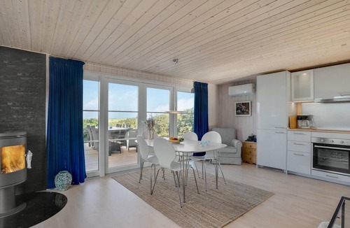 Logstor House | Nice home in Løgstør with house a panoramic view