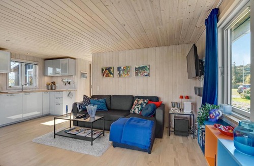 Logstor House | Nice Home In Løgstør With House A Panoramic View