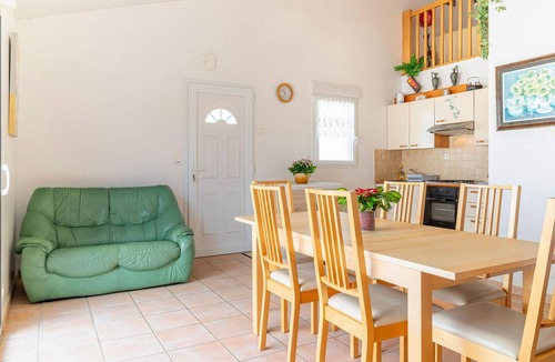 La Faute-sur-Mer House | Nice home in La Faute sur Mer with WiFi