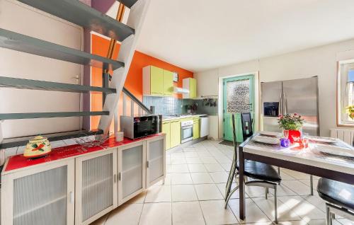 Le Ferre House | Nice Home In Le Ferré With Wifi