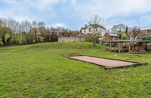 Le Vaumain House | Nice home in Le Vaumain with sauna
