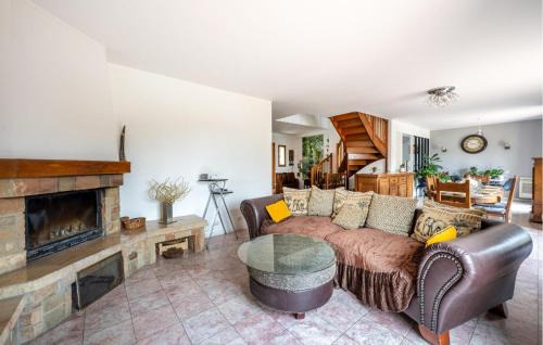 Le Vaumain House | Nice Home In Le Vaumain With Sauna