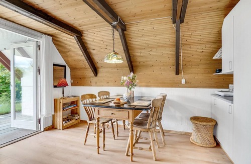 Logstrup House | Nice home in Løgstrup with WiFi