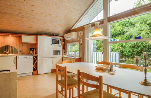 Grønhøj House | Nice home in Løkken with kitchen