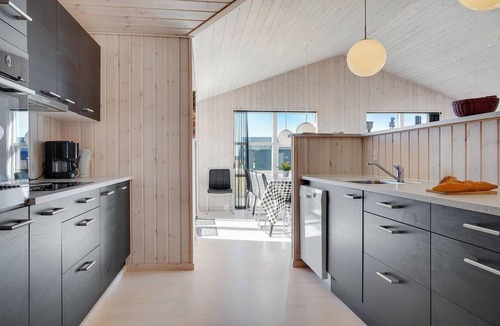 Grønhøj House | Nice home in Løkken with sauna