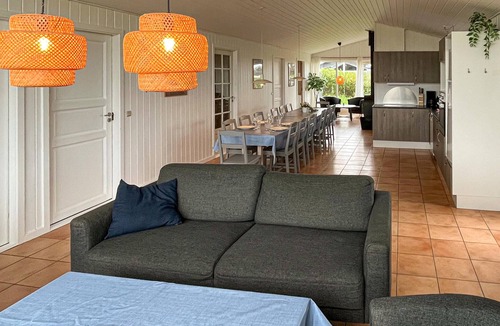 Nr. Lyngby Strand House | Nice home in Løkken with kitchen