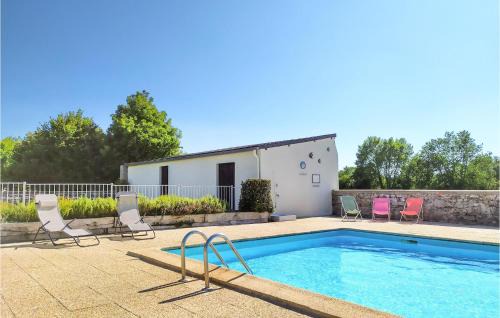 Montmartin-sur-Mer House | Nice Home In Montmartin-Sur-Mer