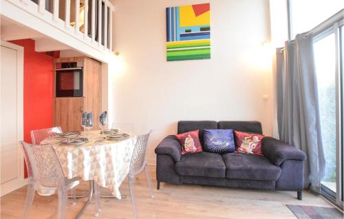 Montmartin-sur-Mer House | Nice Home In Montmartin-Sur-Mer