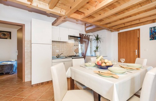 Obrs House | Nice home in Moscenicka Draga with WiFi