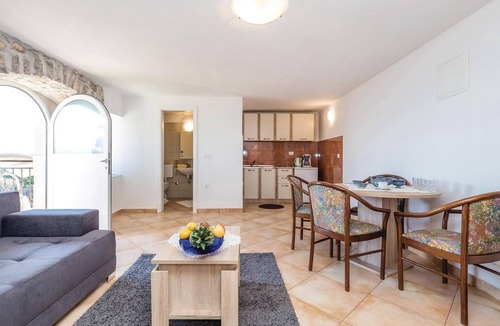 Obrs House | Nice home in Moscenicka Draga with WiFi