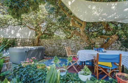 Cove Murtar House | Nice home in Mali Losinj with sauna