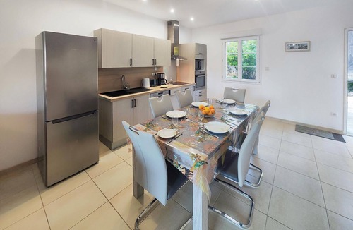 Salleles-d'Aude House | Nice home in Mirepeisset with WiFi