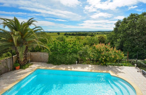 Montignargues House | Nice home in Montignargues
