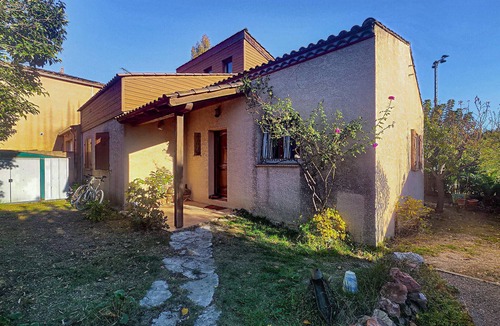 Montbazin House | Nice home in MONTBAZIN with WiFi