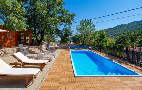 Golovik House | Nice Home In Moscenicka Draga