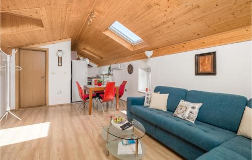 Golovik House | Nice Home In Moscenicka Draga