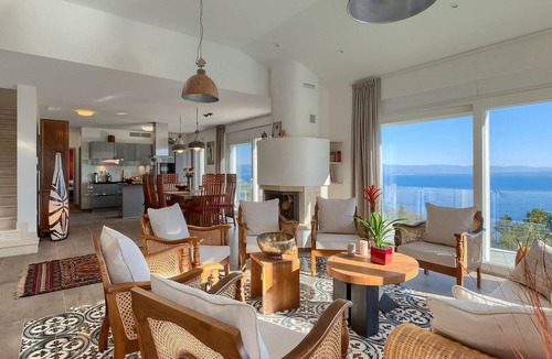 Mosenice House | Nice home in Moscenice