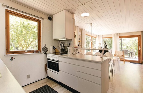 Spidsegard House | Nice home in Nexø with sauna