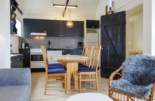 Snogebaek House | Nice home in Nexø with WiFi