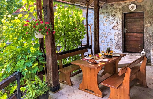 Novi Vinodolski House | Nice home in Novi Vinodolski with WiFi