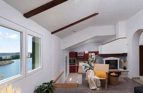 Novigrad House | Nice home in Novigrad