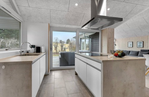 Saksild Strand House | Nice home in Odder with kitchen
