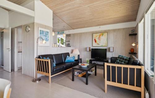 Boeslum House | Nice Home In Odder With Wifi