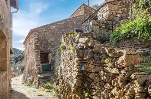 Olargues House | Nice home in Olargues with house a mountain view