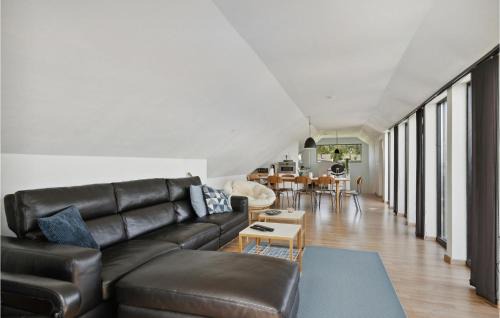 Ronbjerg House | Nice Home In Øster Assels With Wifi