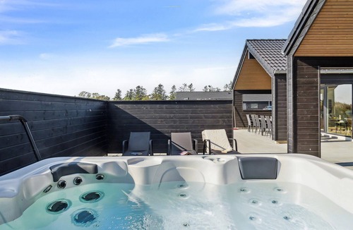 Hasmark Strand House | Nice home in Otterup with sauna