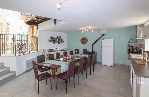 Pont-de-Labeaume House | Nice home in Pont de Labeaume