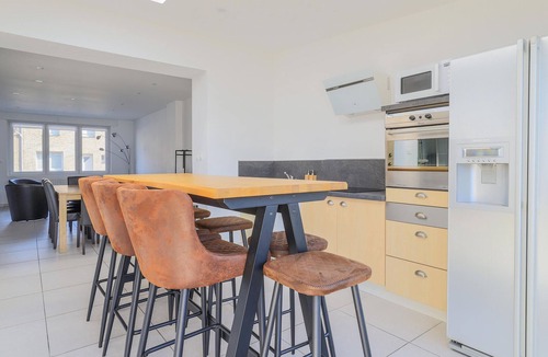 Petite-Synthe House | Nice home in Petite-Synthe with WiFi